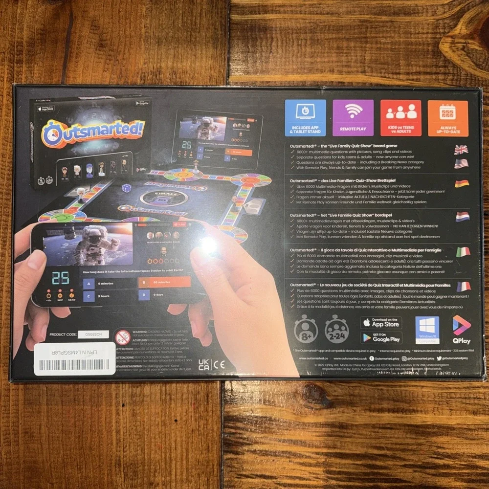 OUTSMARTED! The Live Family Quiz Show Board Game | Ages 8+ | for 2 to 24 Play...